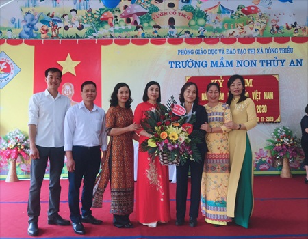 chu diep tang hoa.jpg